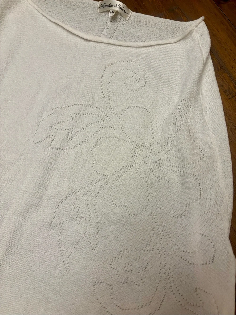 NWOT Frankie’s bikinis white hibiscus knit poncho and skirt set
